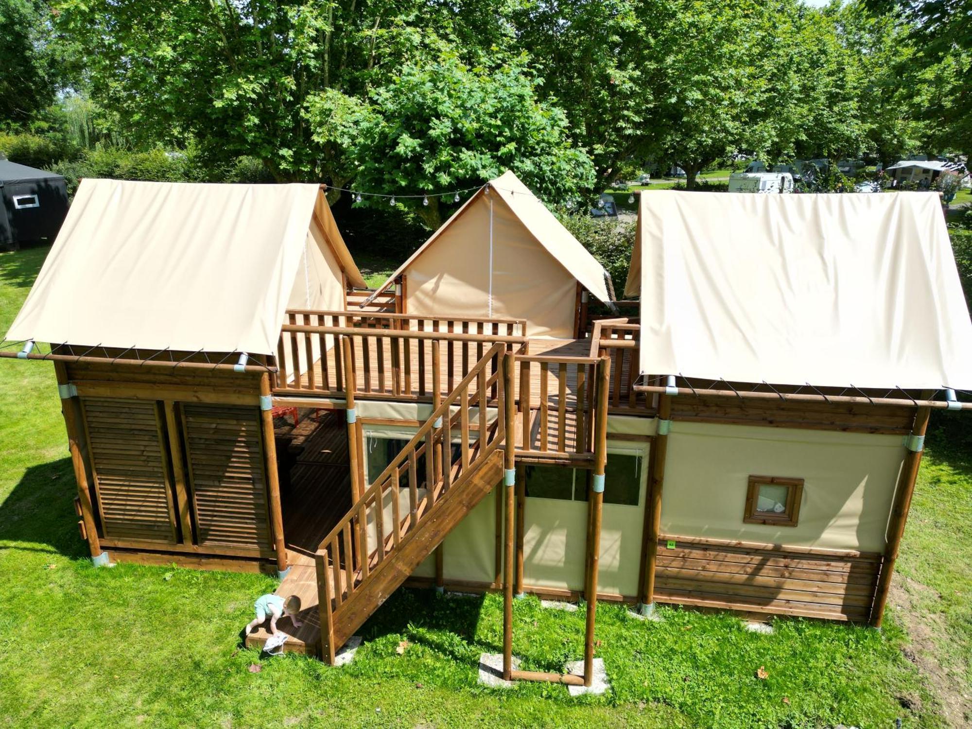 Camping De Thoissey *** Exterior foto