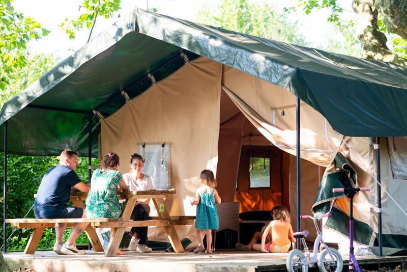 Camping De Thoissey *** Exterior foto